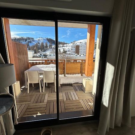 Superbe Appartement Avec Piscine Et Garage Peone Exterior photo